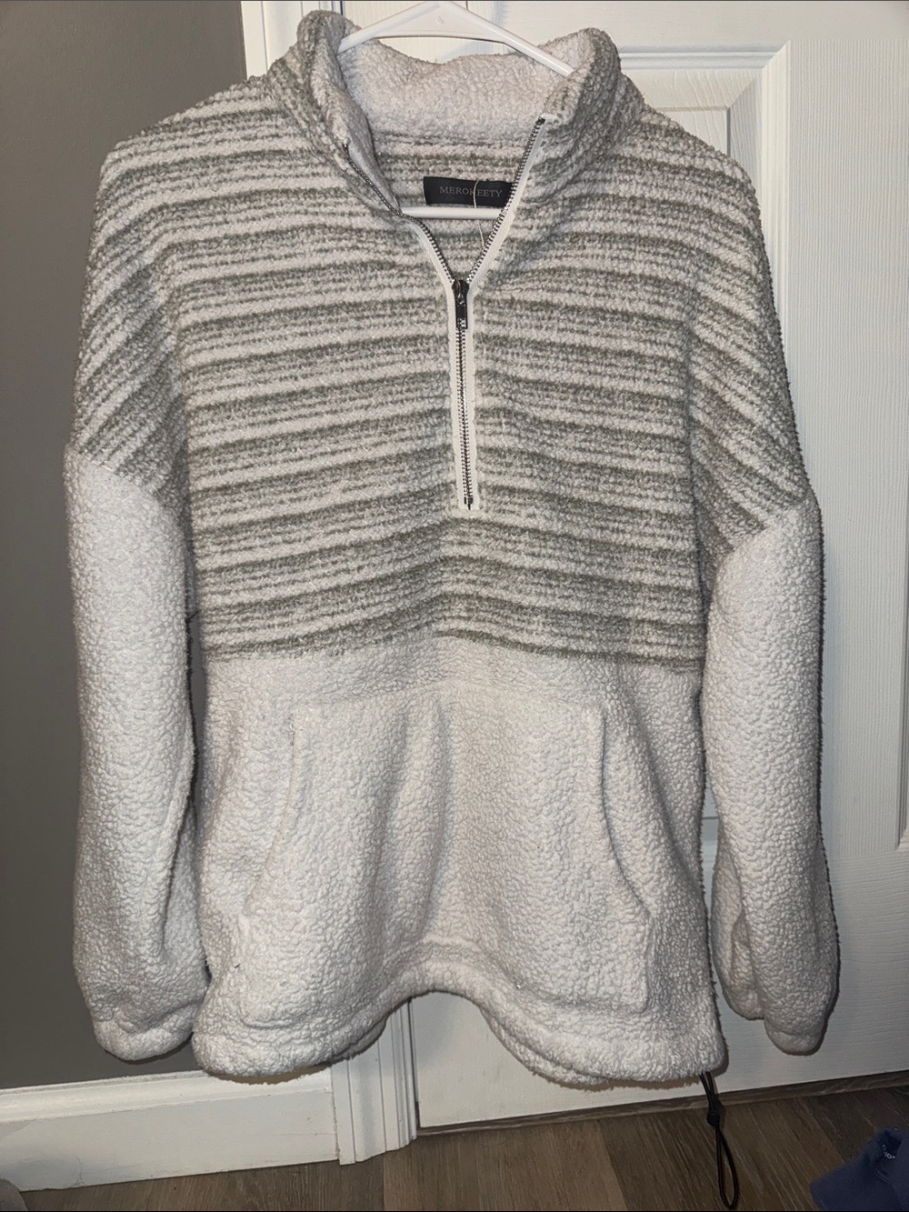 Women’s Sherpa Half-Zip Pullover V-Neck - White & Gray